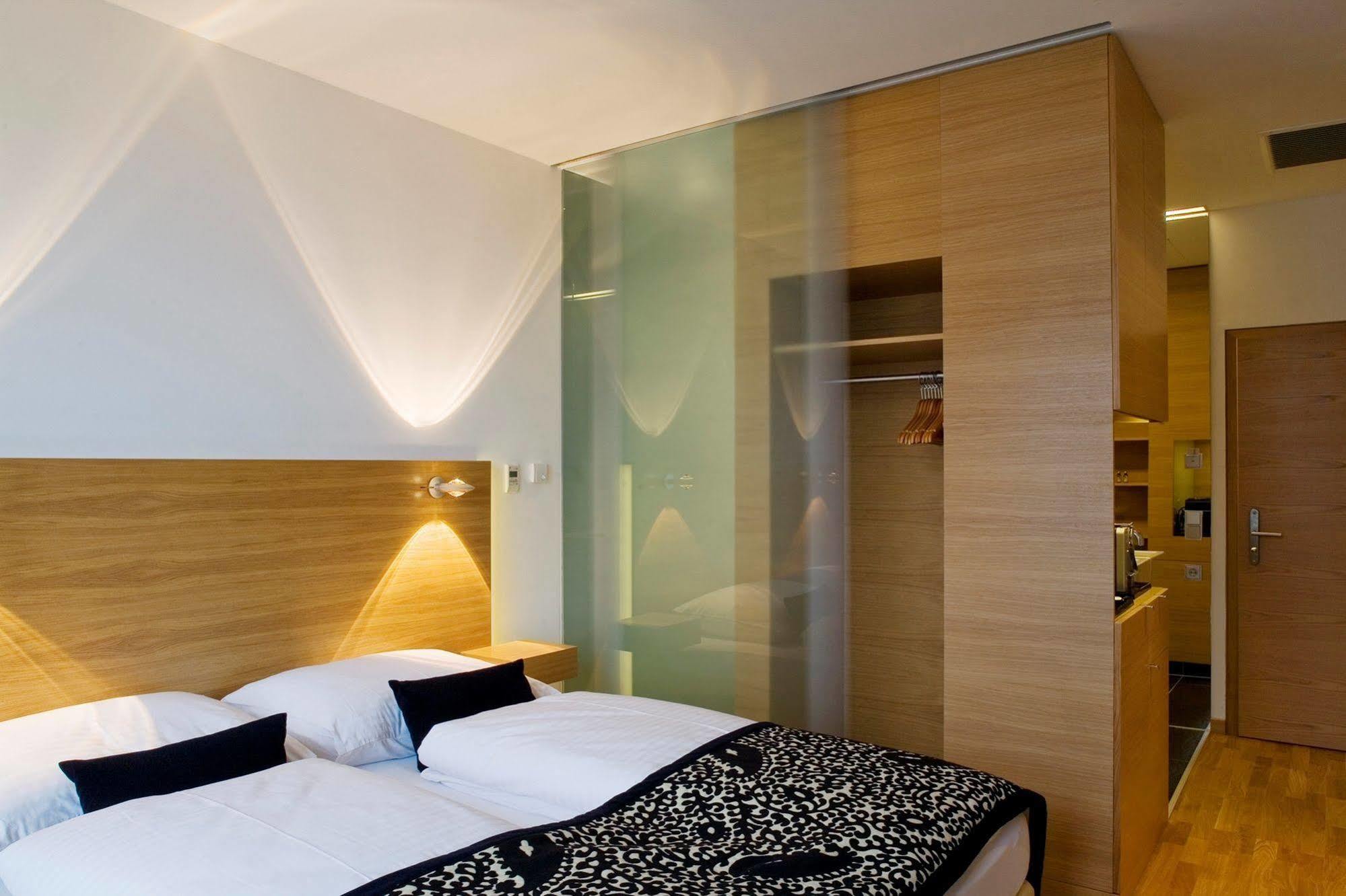 Hotel Ploberger Wels Luaran gambar